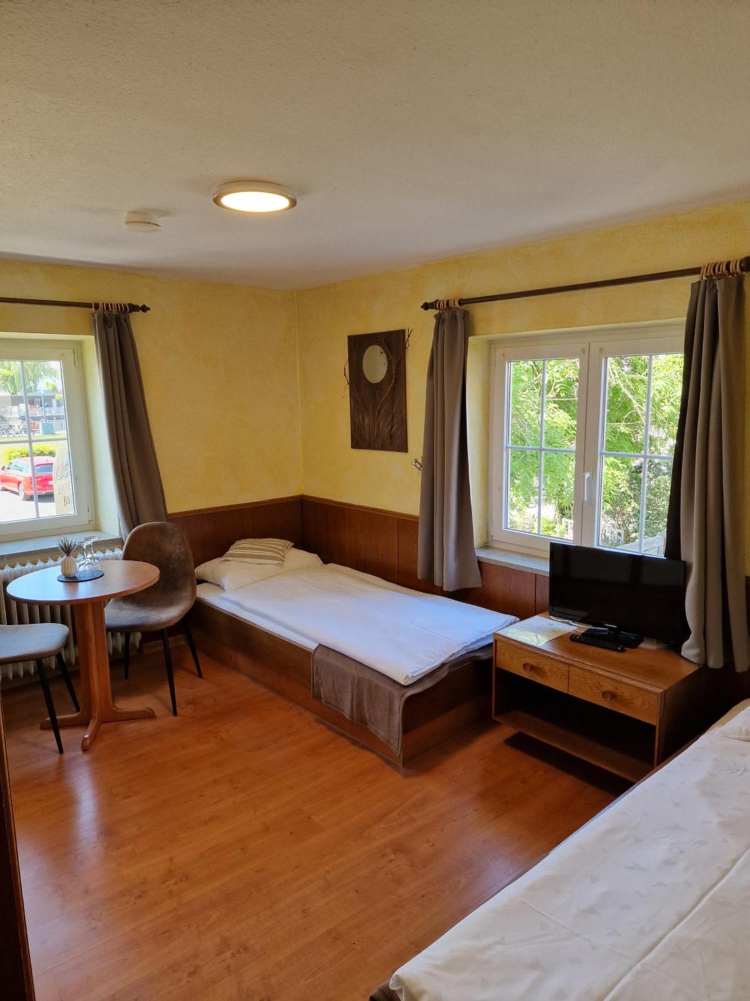Hotel Klett B&B Langenargen Extérieur photo